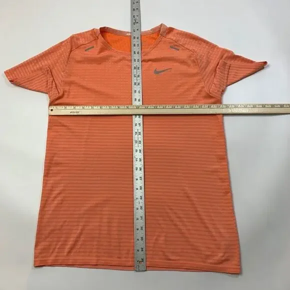 Nike Running T Shirt Mens L Large Salmon Striped Dri Fit Crew Neck Performance - Picture 6 of 9
